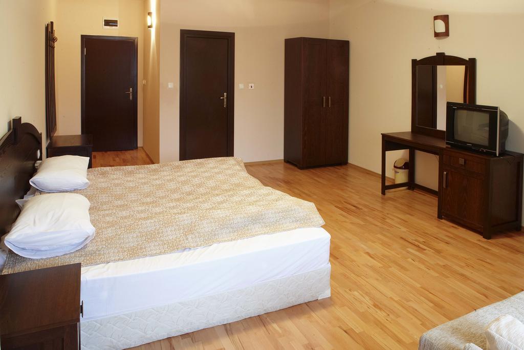 Eco Complex Smilyan Hotel Smilyan  Room photo