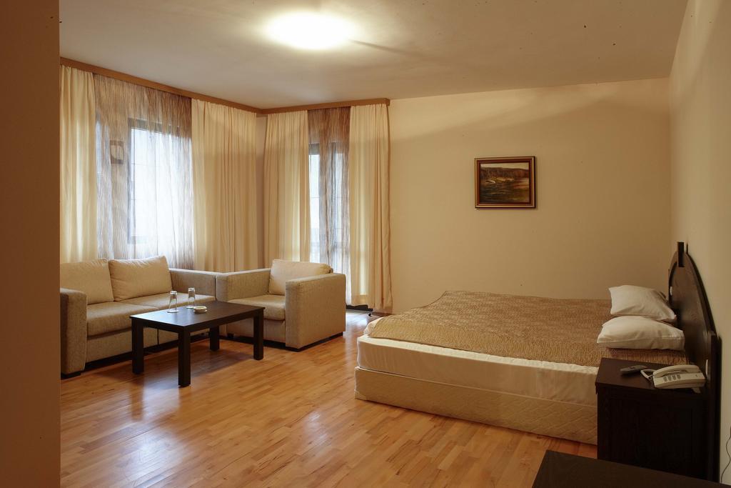 Eco Complex Smilyan Hotel Smilyan  Room photo